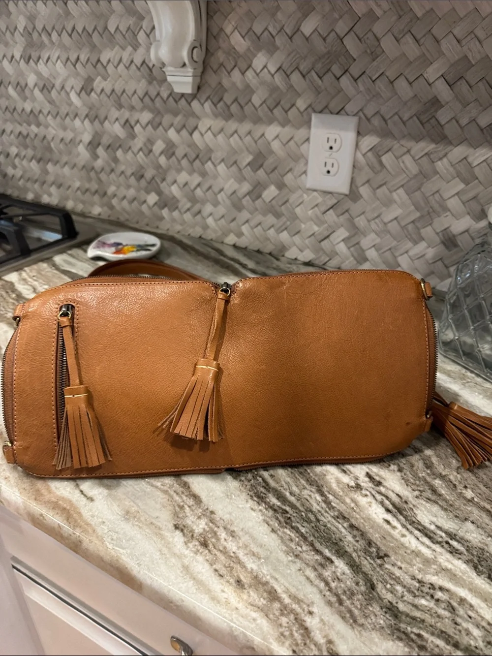 Tenuta Vannulo Women's Leather Shoulder Bag in Cognac Brown
